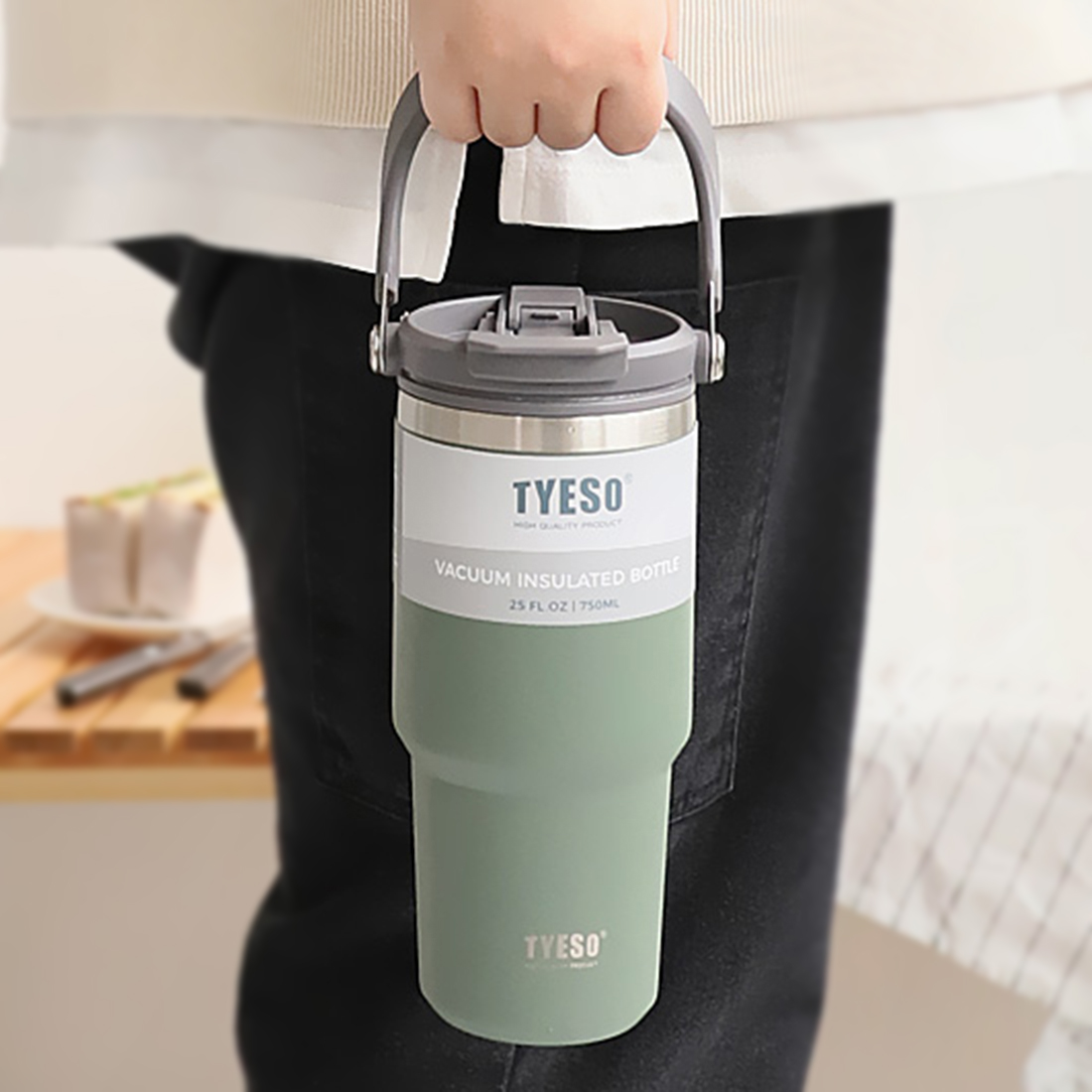 빨대내장텀블러 친환경 리유저블 대용량 차량용 캠핑 손잡이 텀블러750ml - 상품 이미지