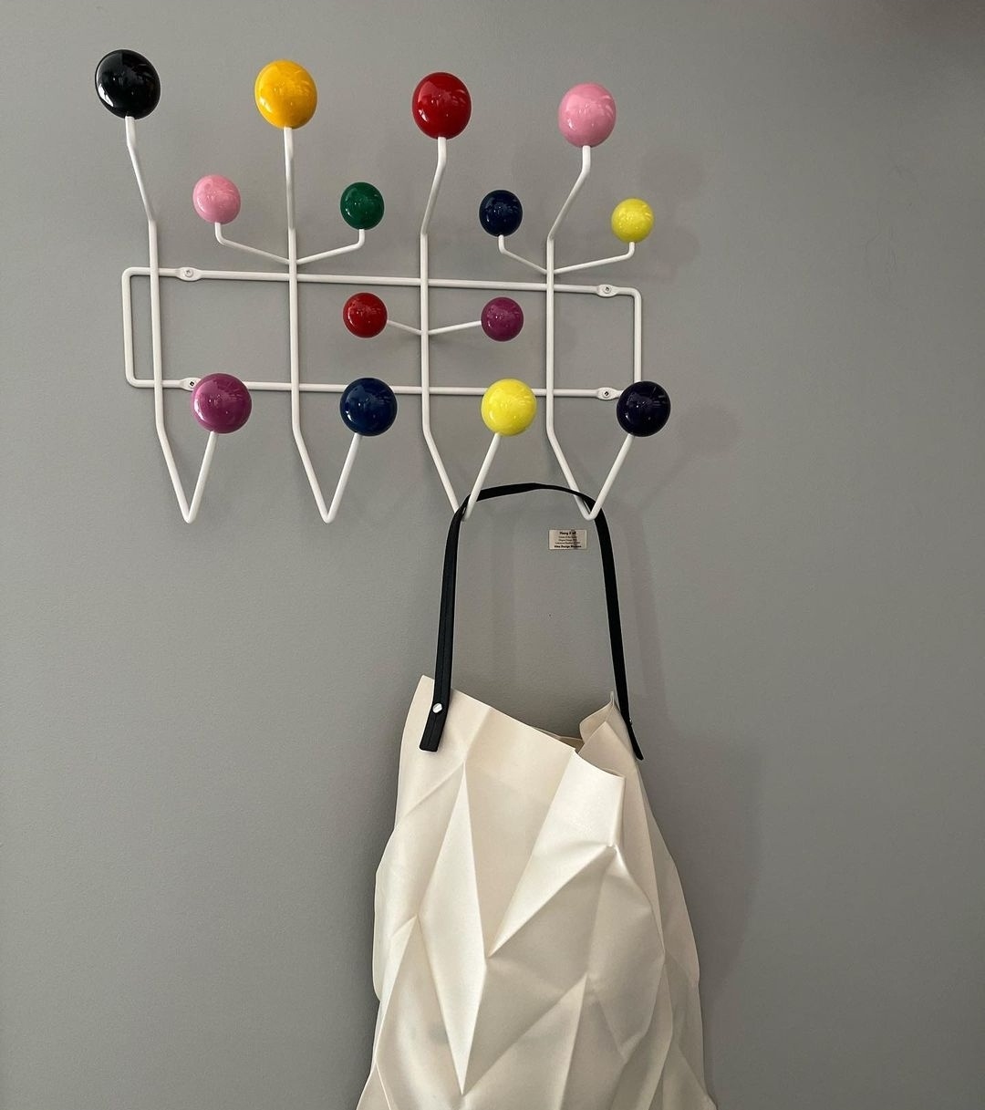 Hang It All  볼행거 옷걸이 북유럽 옷걸이 인테리어 옷걸이 벽행거 임스 허먼밀러