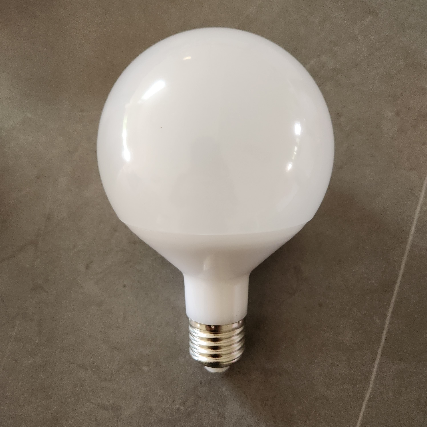 LED컬러램프 칼라볼구 핑크 분홍 청색 파랑 녹색 초록 G95 12W 공전구 노래방 라이브볼구 - 상세 이미지 2