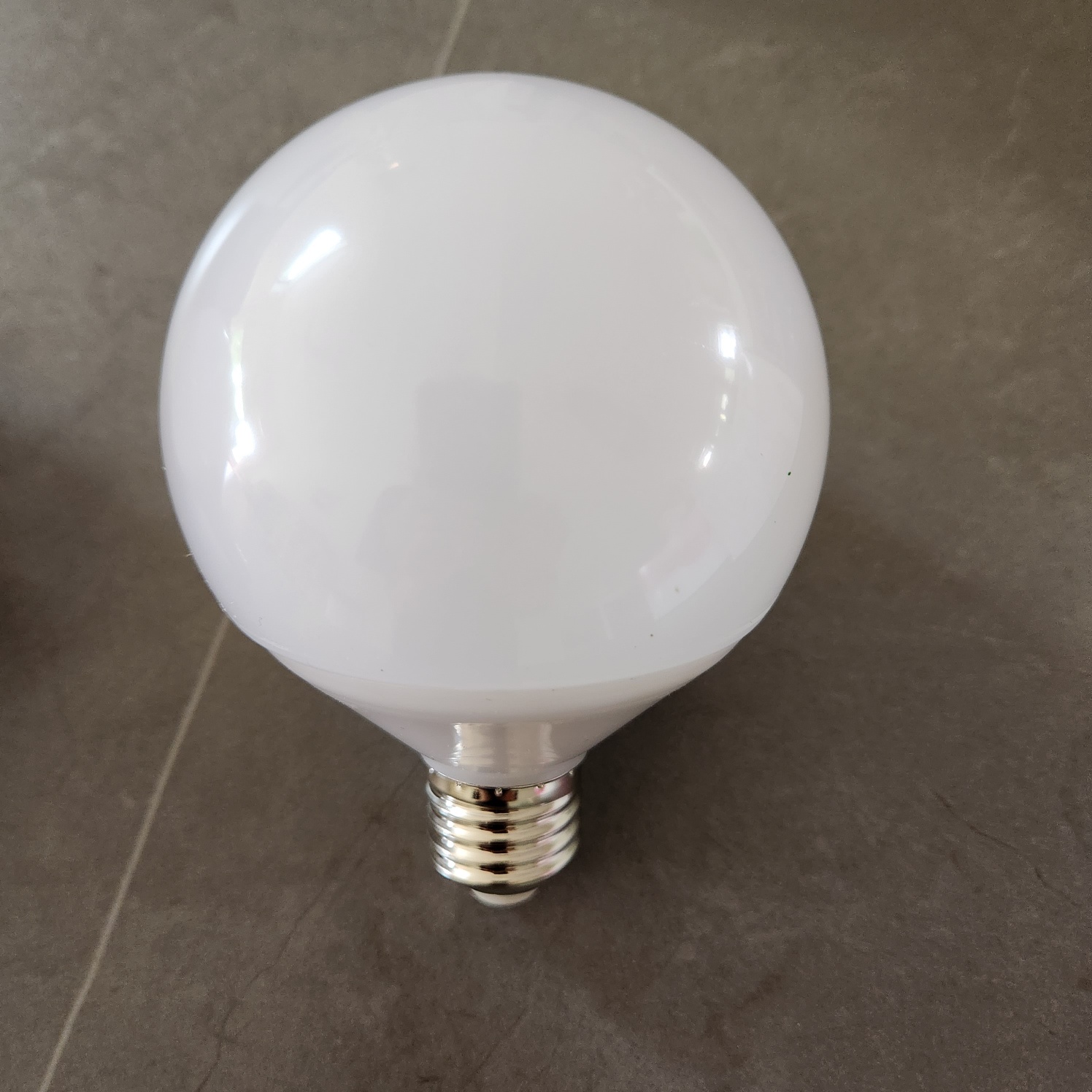 LED컬러램프 칼라볼구 핑크 분홍 청색 파랑 녹색 초록 G95 12W 공전구 노래방 라이브볼구 - 상세 이미지 3