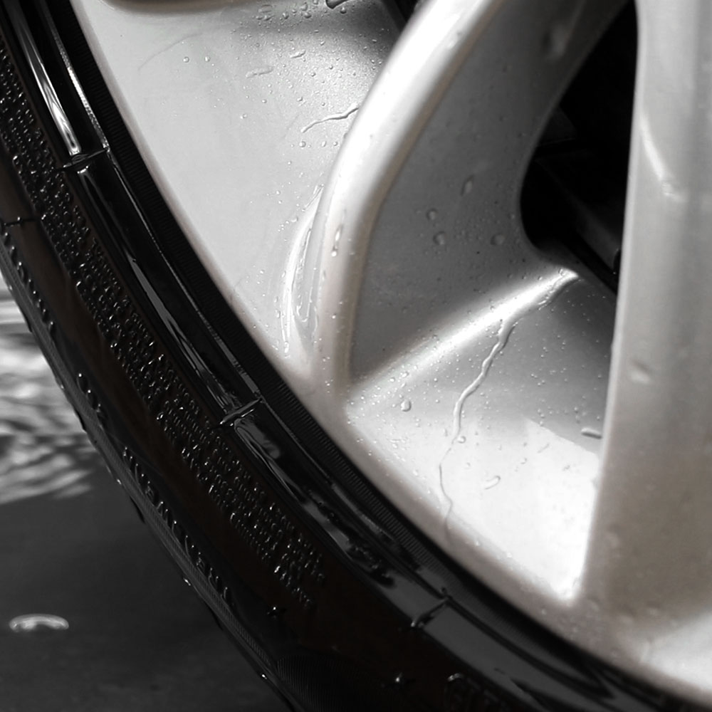 더클래스 다이나믹 휠클리너 타이어갈변제거 휠세정제 500ml