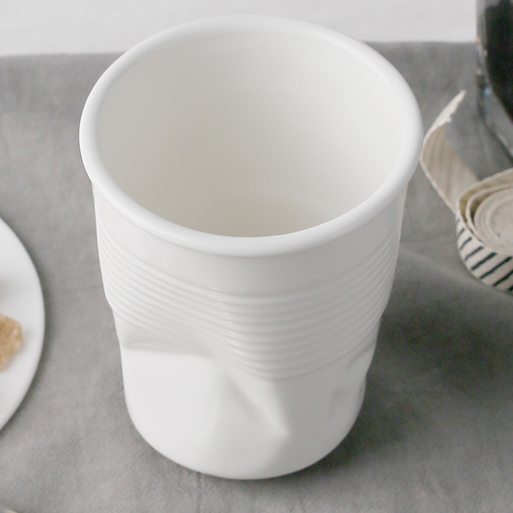 찌그러진 머그컵 화이트 230ml 친환경 종이컵 대용 커피 도자기 물컵 - 상세 이미지 2