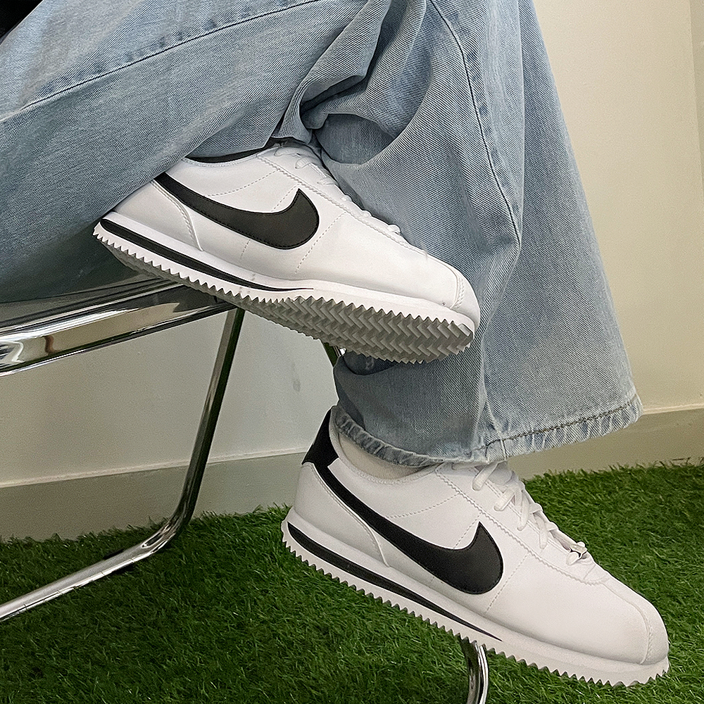 (국내매장판) 나이키 코르테즈 레더 블랙 화이트 흰검 검흰