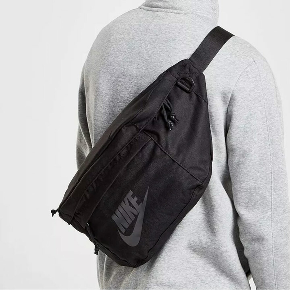 나이키 테크 힙팩 힙색 웨이스트백 슬링백 가방 블랙 BA5751-010
