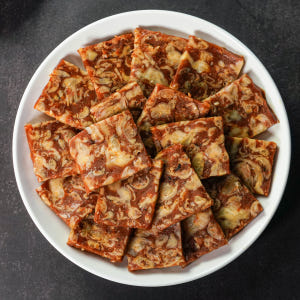 형닭마켓 매콤 직화 닭발편육 쫄깃 캠핑음식 냉채 닭발 300g 맛있게 먹은 솔직 후기 - 상품 이미지 2