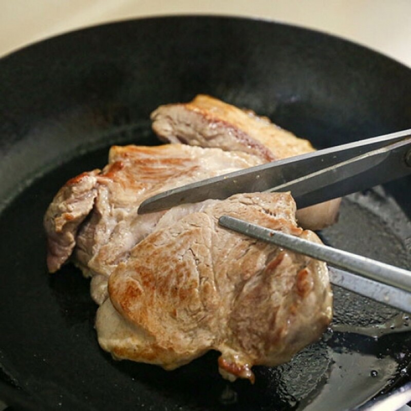 제주 흑돼지 목살 구이용 1+ 최상급 1KG : 탐나네.