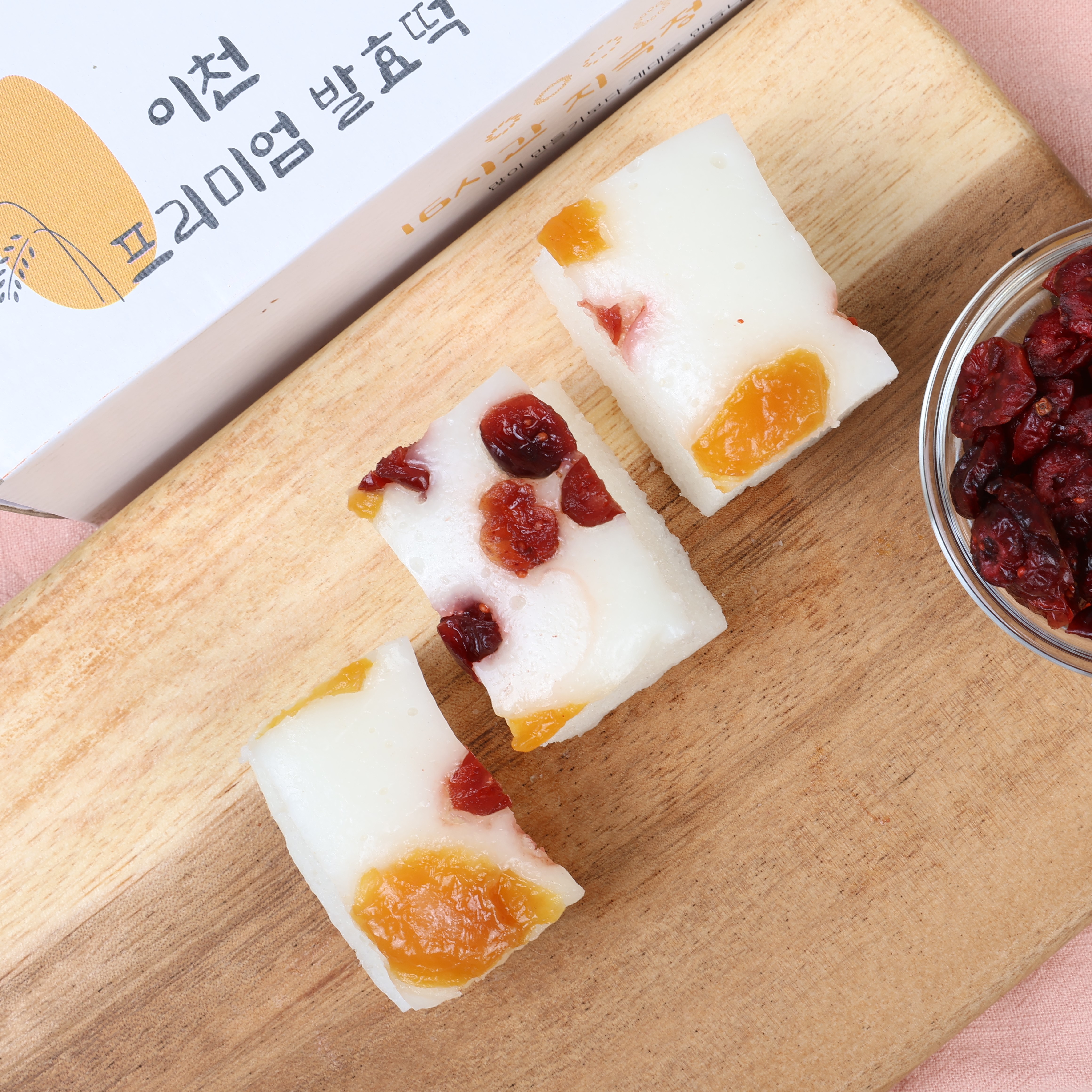 복숭아크렌베리 기정떡 우리쌀로 만든 선물용 아이간식 12개 36조각 - 상세 이미지 3