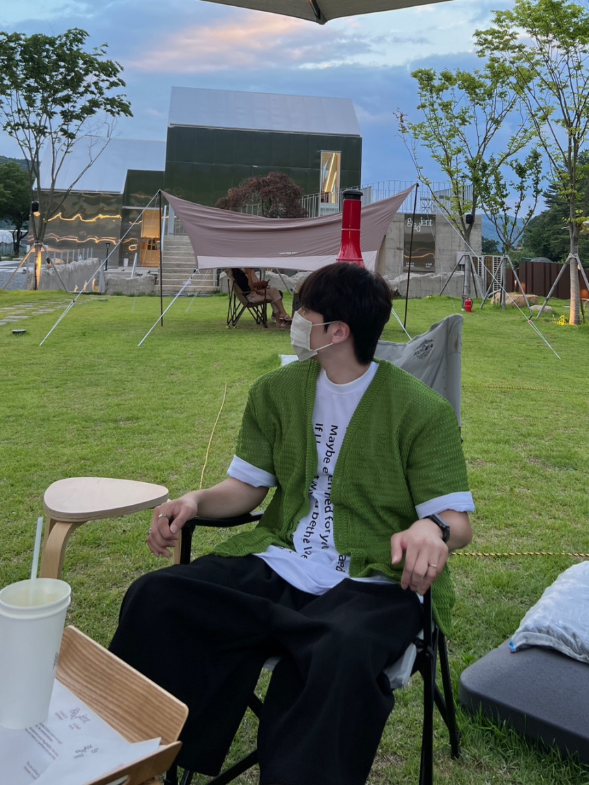 ACE8543D-88C1-4D37-8D4C-941511E0D47D