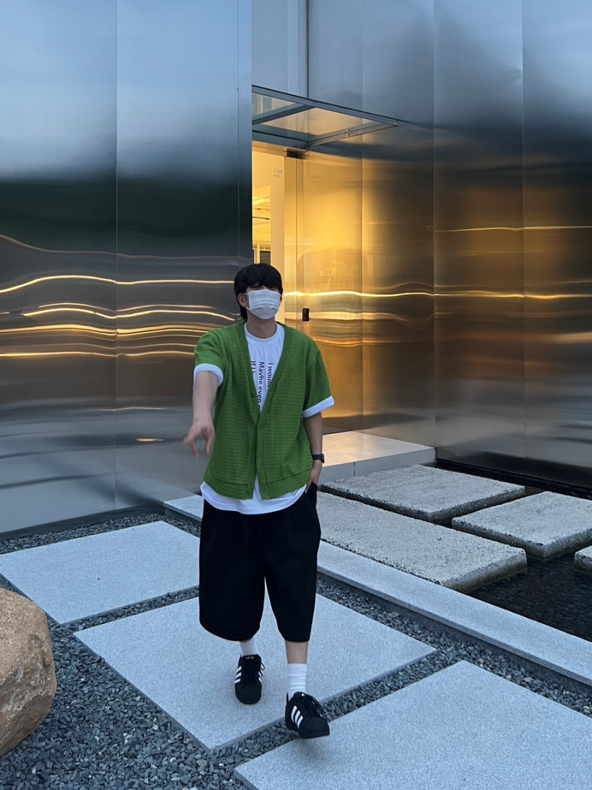 92094E6D-099D-4EE0-B36B-4D9700F2E732