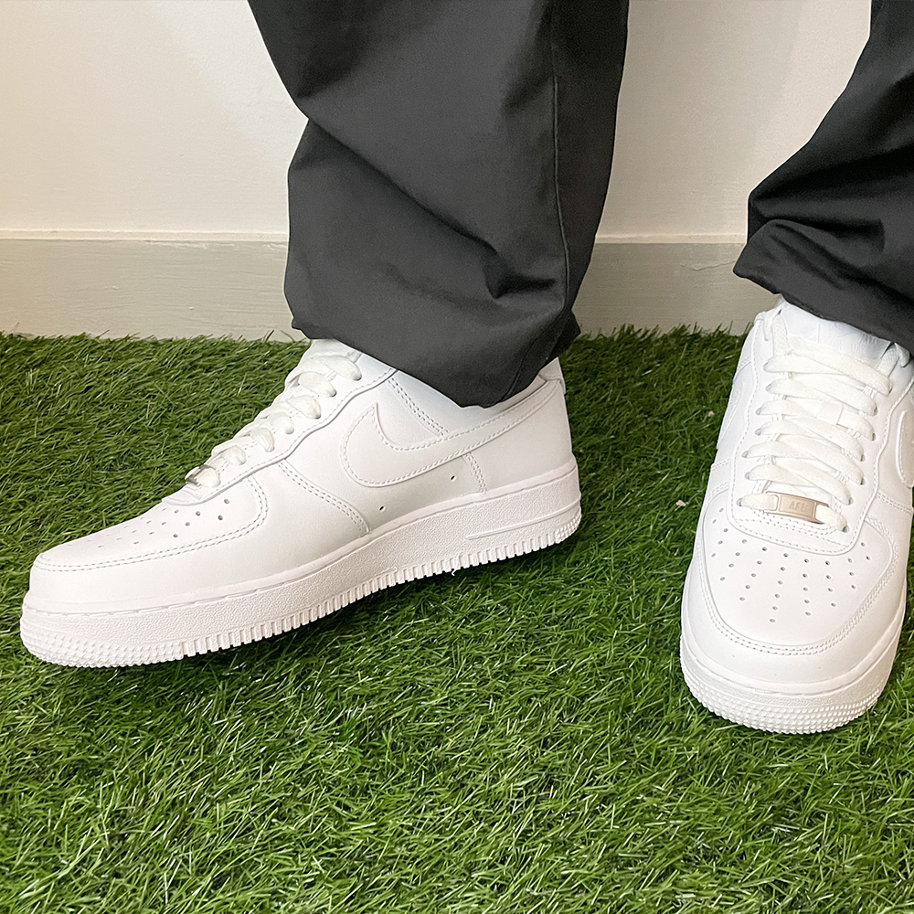 나이키 에어 포스 1 07 로우 올백 블랙 흰검 화이트 검흰 올검