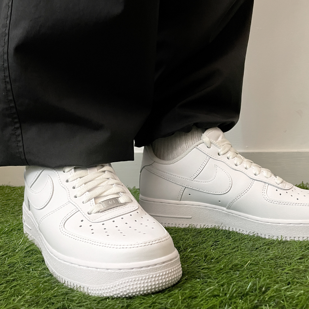 나이키 에어 포스 1 07 로우 올백 블랙 흰검 화이트 검흰 올검