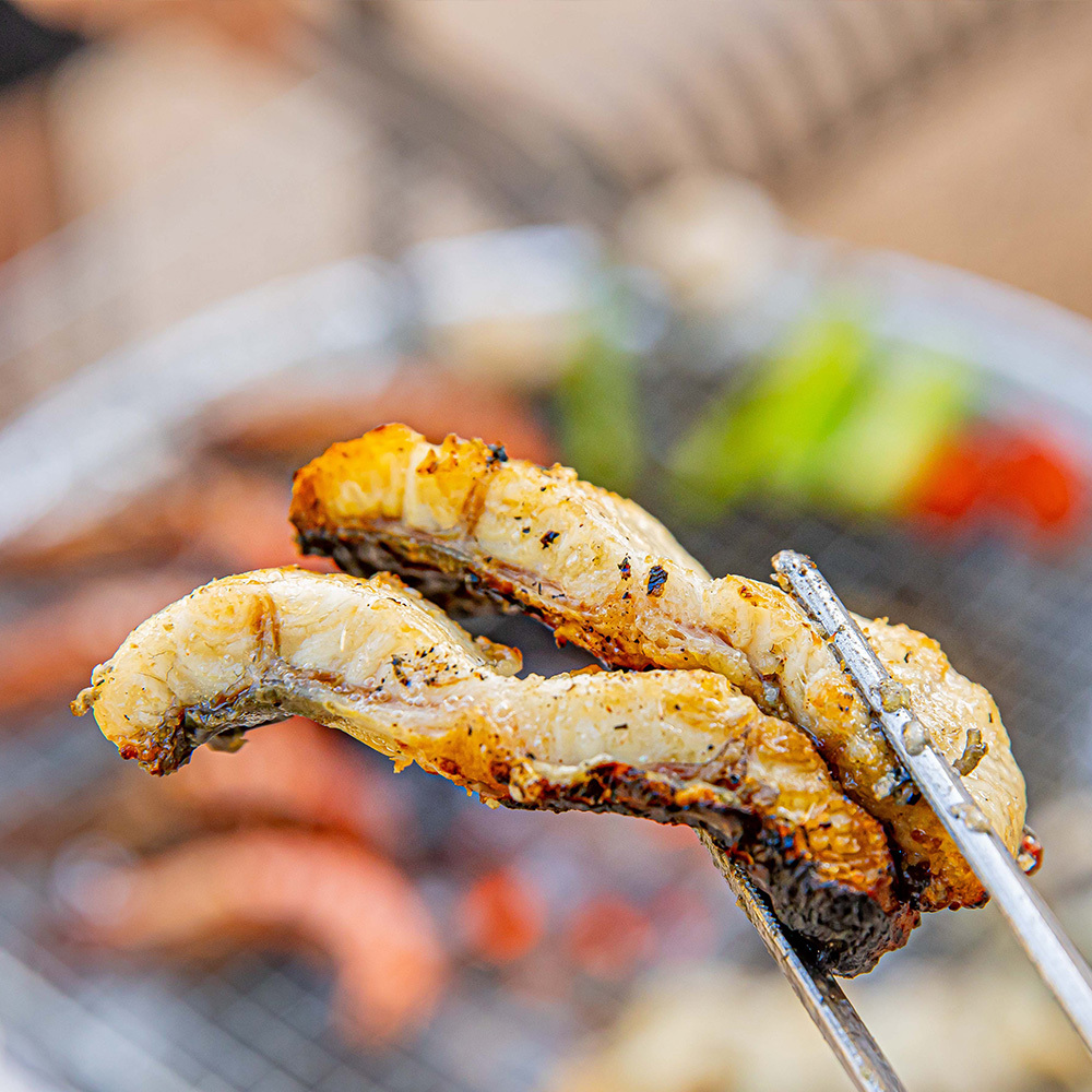 심명진 민물장어 특미 2kg 국산 자포니카 민물장어 캠핑고기 손질 후 1.2kg 1.4kg 초벌 후 900g 1.1kg 중량 손질 초벌 선택