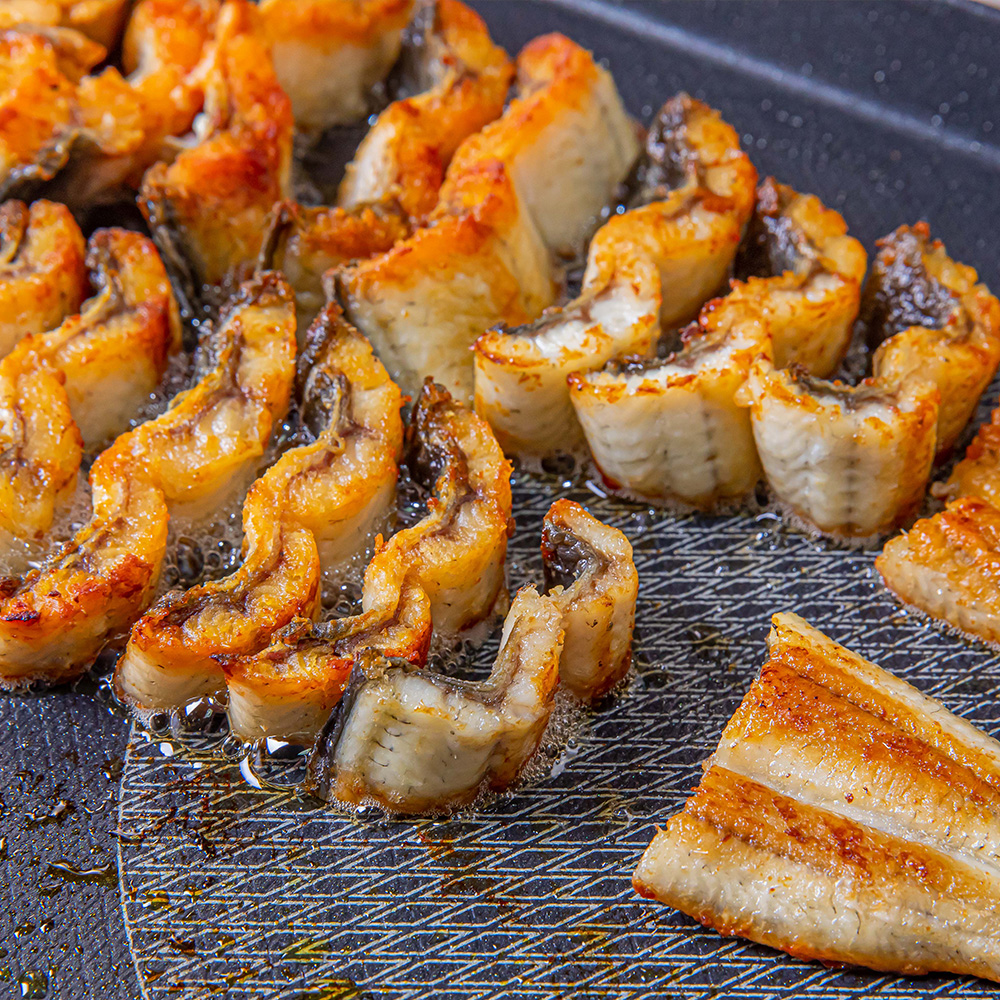 심명진 민물장어 특미 2kg 국산 자포니카 민물장어 캠핑고기 손질 후 1.2kg 1.4kg 초벌 후 900g 1.1kg 중량 손질 초벌 선택