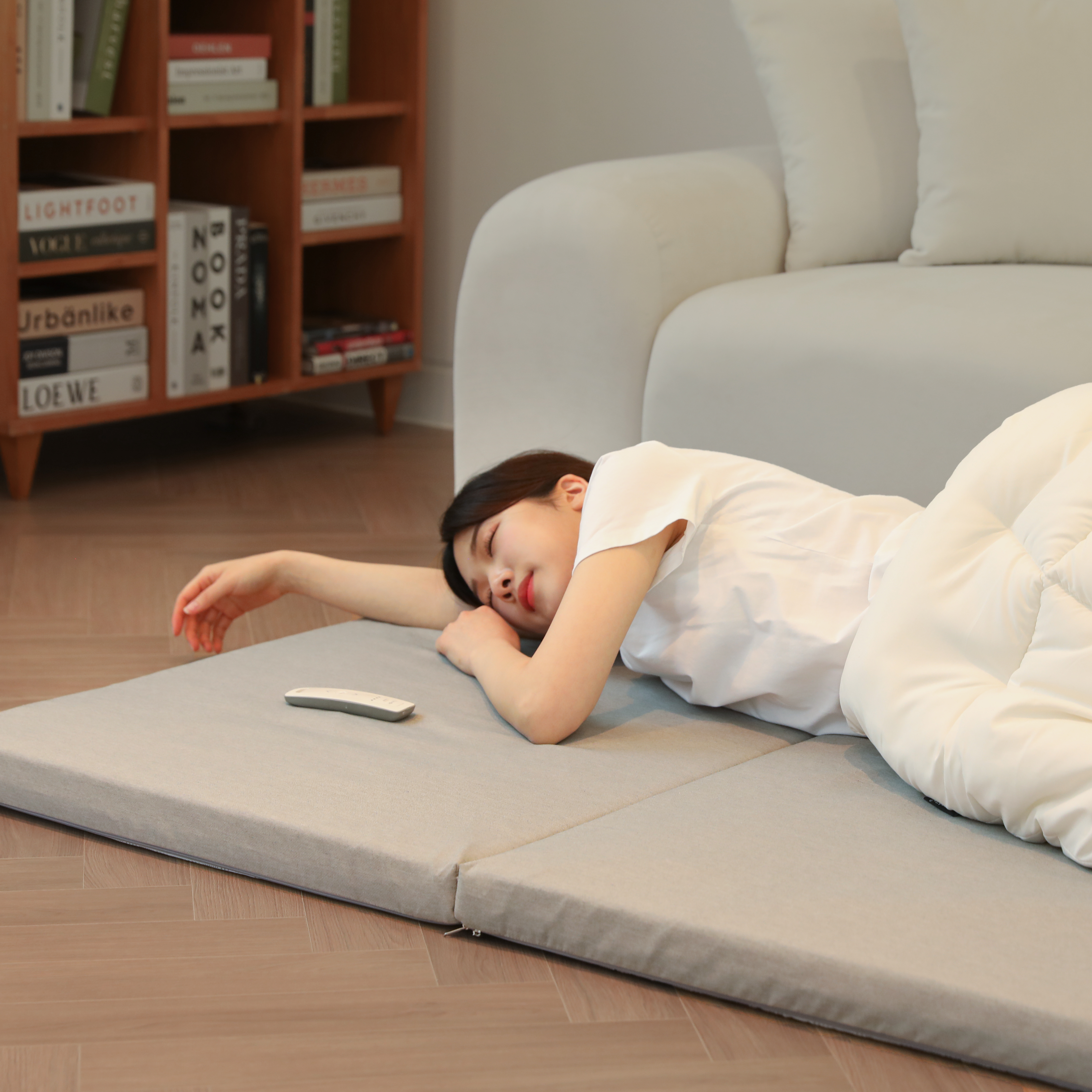 집앤콕 매트리스 수면매트 침대 토퍼 바닥 싱글 3단 접이식매트리스 5.5cm S