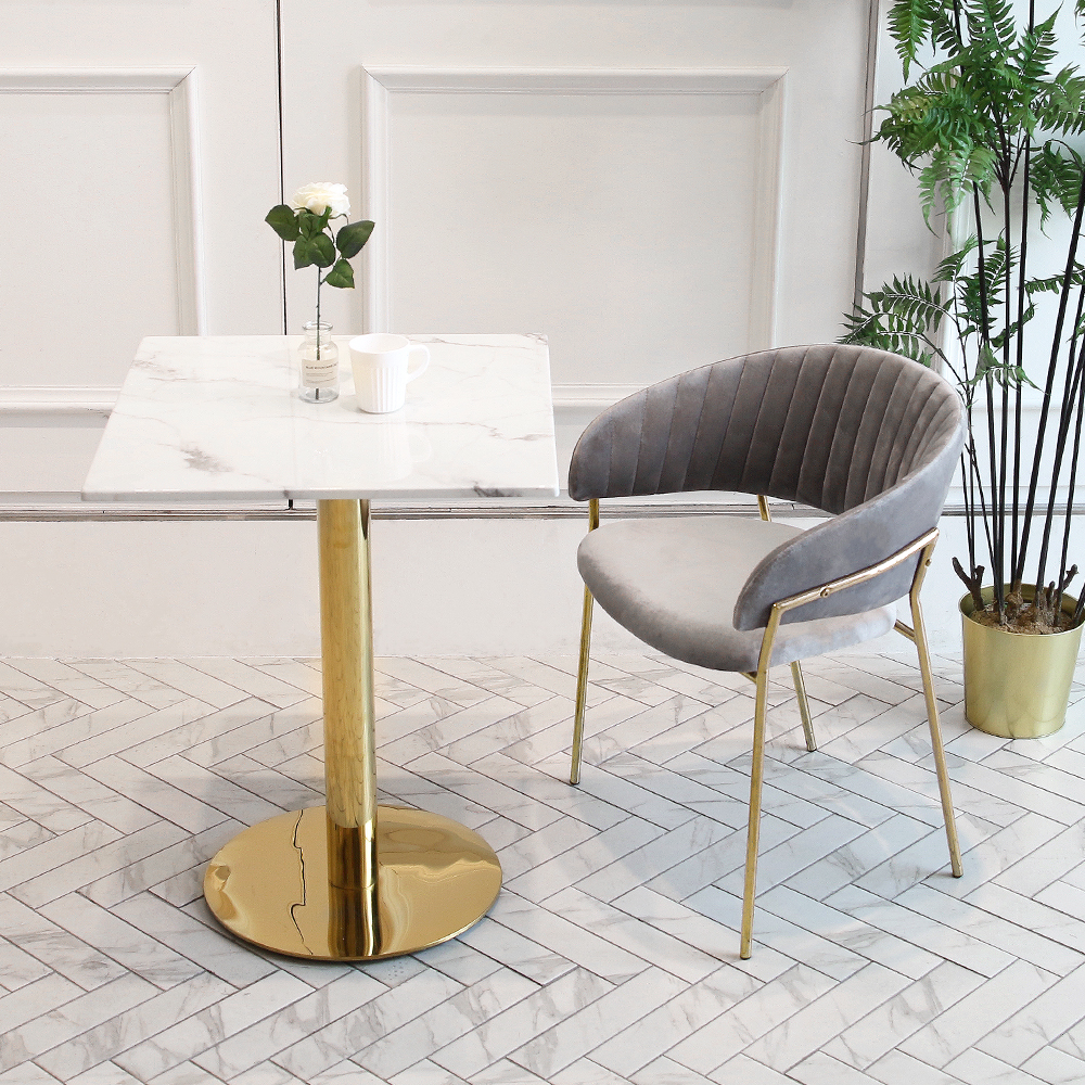 1+1 엘리 골드벨벳 카페체어 인테리어 디자인 식탁의자