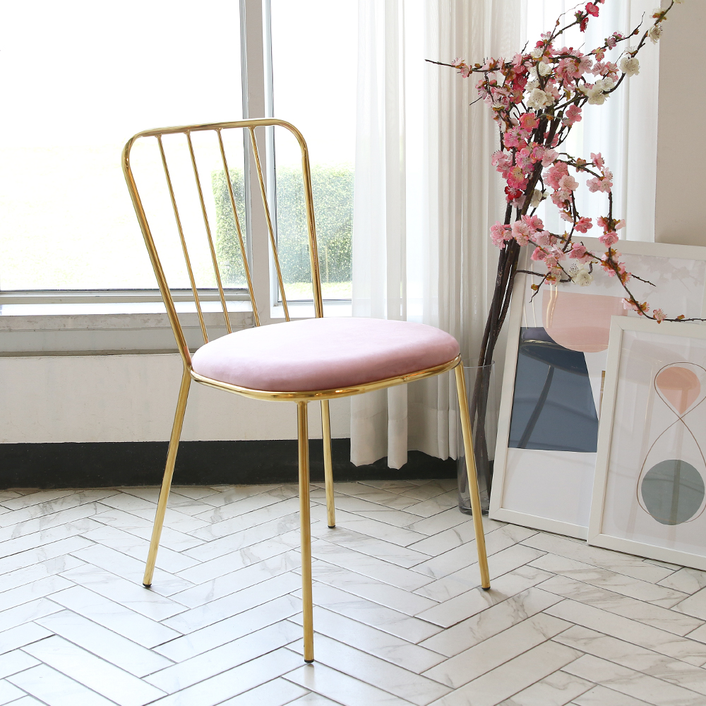 1+1 라인 핑크 골드벨벳 카페체어 인테리어 디자인 철제 식탁 의자