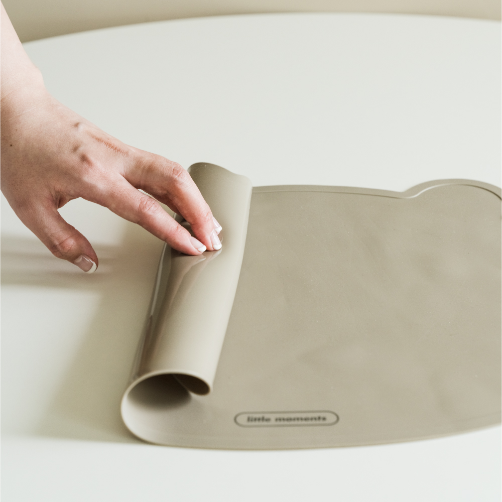 리틀모먼트 반려동물 흘림방지 실리콘 매트 강아지 고양이 애견 식기 논슬립 밥그릇 물그릇