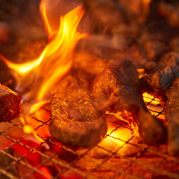 바베큐용 숯 삼겹살 구이용 숯 업소용 돼지 고기 숯 1.2kg