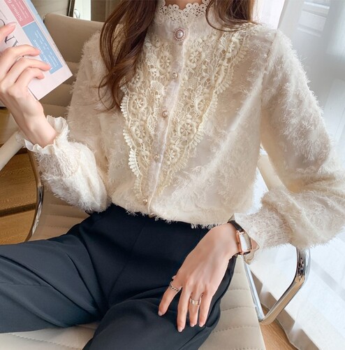 여자여자몰 엔틱자수 깃털플라워 봄긴팔블라우스 간절기 반투명시스루블라우스 이미지 4