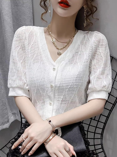 시크 모던 섹시 오피스 마름모 웨이브 망사 펀칭 시스루 브이넥 여름 반팔 셔츠 블라우스 이미지 3