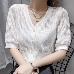 시크 모던 섹시 오피스 마름모 웨이브 망사 펀칭 시스루 브이넥 여름 반팔... 착용 후기 | 사이즈/핏 총정리 - 상품 이미지 3