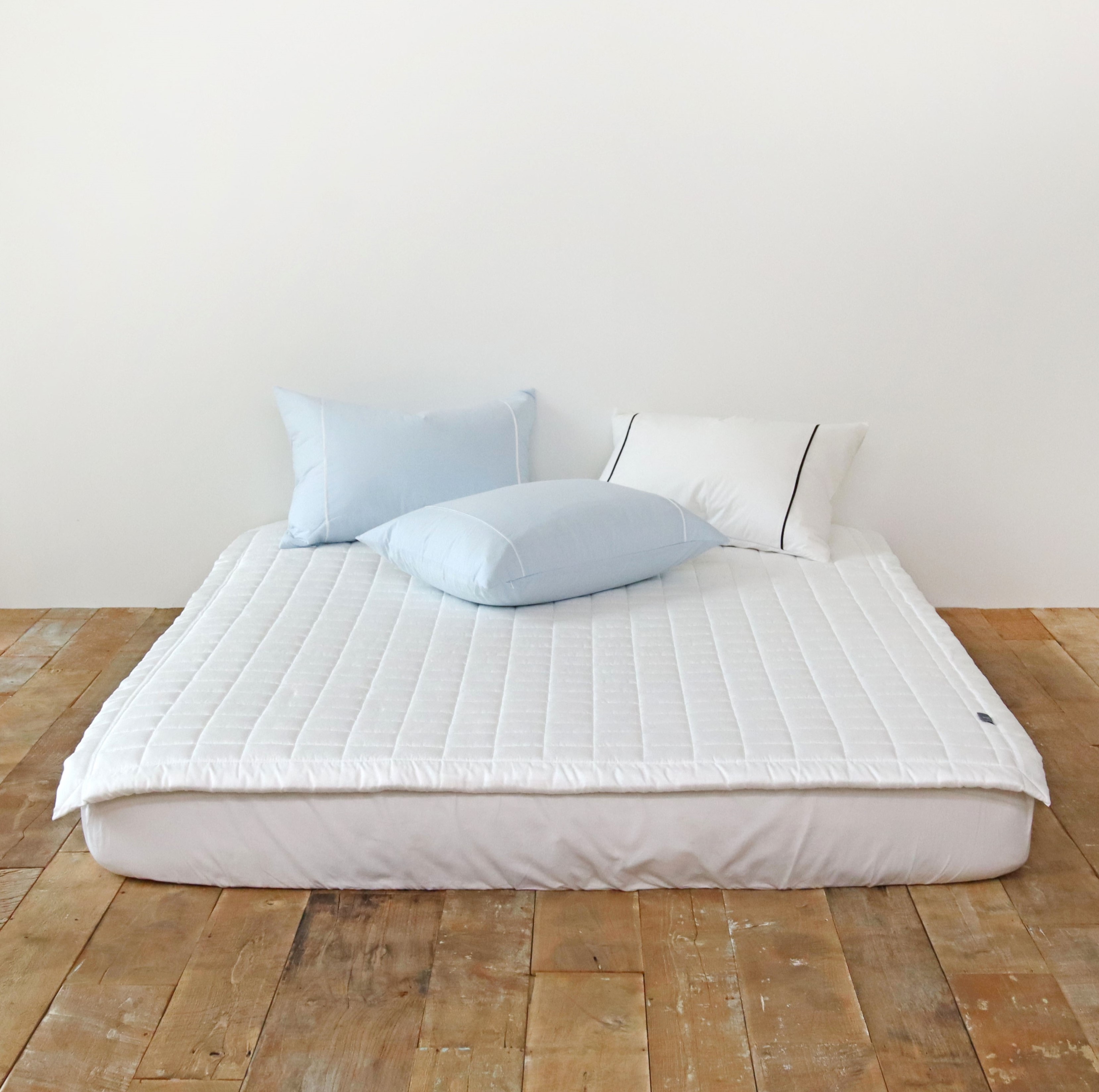 미드나잇 여름 냉감 미끄럼방지 쿨매트 듀라론 항균 침대패드 Q/K