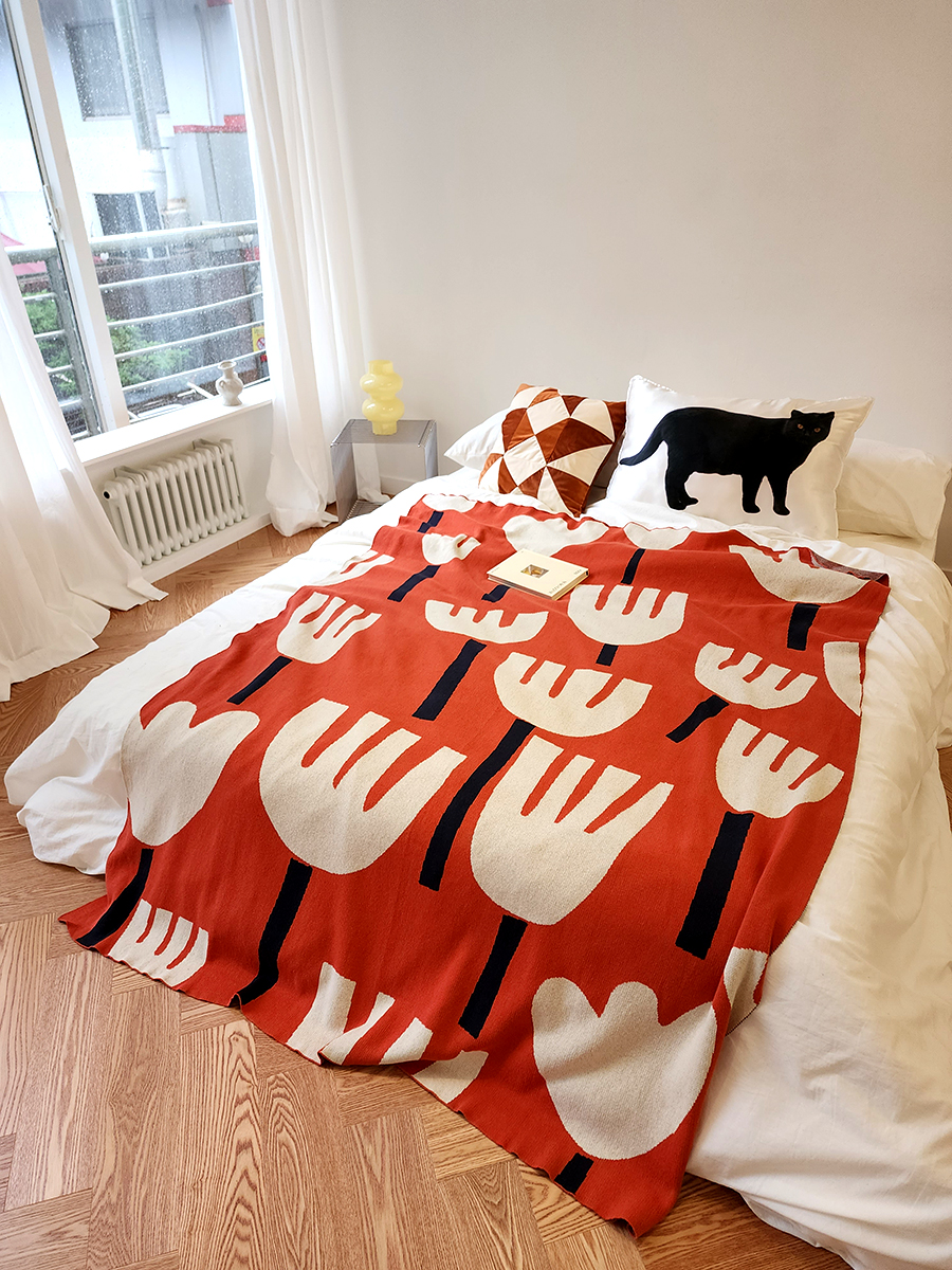 블랑쉬 레드속 하얀꽃송이 아트 모티브 블랭킷 - 상세 이미지 5