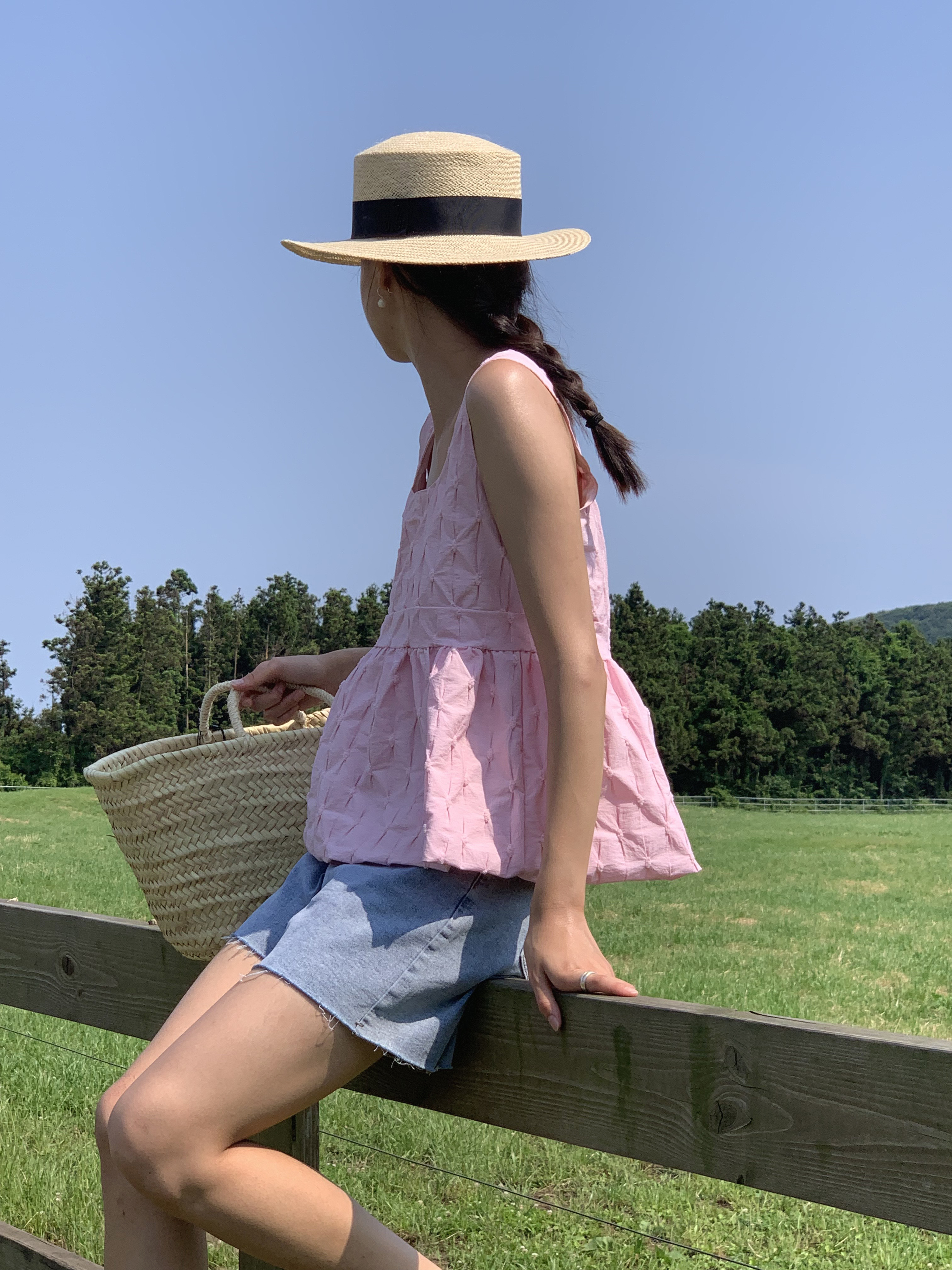 핑퐁 엠보 셔링 a라인 민소매 여름 스퀘어넥 나시 러블리 아방 루즈핏 플레어 나시 블라우스(핑크,화이트,블랙) 이미지 4