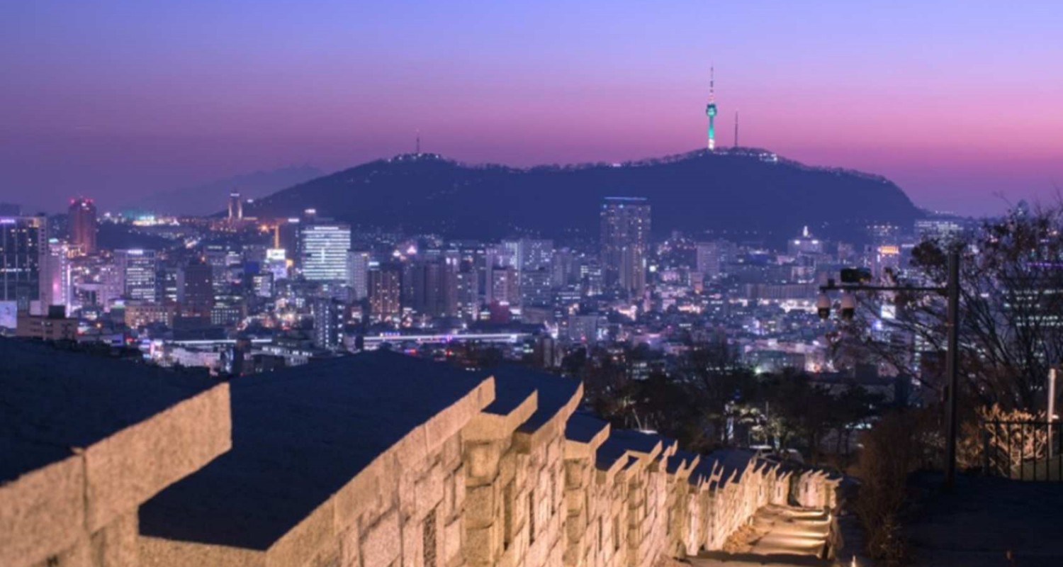 한국 달빛 서울 나이트 투어｜광장시장, 왕궁, 청계천, 낙산공원 이미지 4