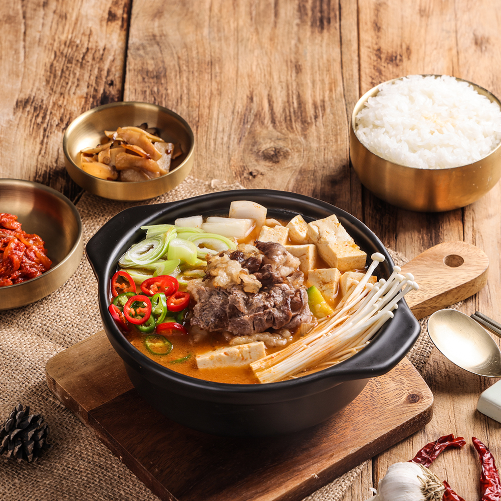 차돌된장찌개 밀키트 국물요리 일품 된장찌개 600g - 상품 이미지