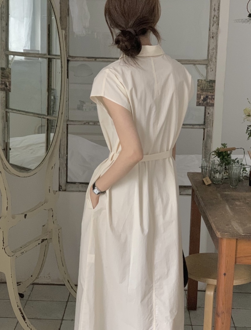 쿠롱 코튼 카라 캡소매 나시 반오픈 셔츠 단추 벨트 리본 끈 오피스룩 롱 원피스 - 상품 이미지