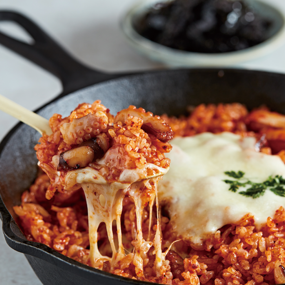 [재입고 이벤트] 품절 대란 하린이네 쭈꾸미 볶음밥 300g x 3EA + 모짜렐라 치즈