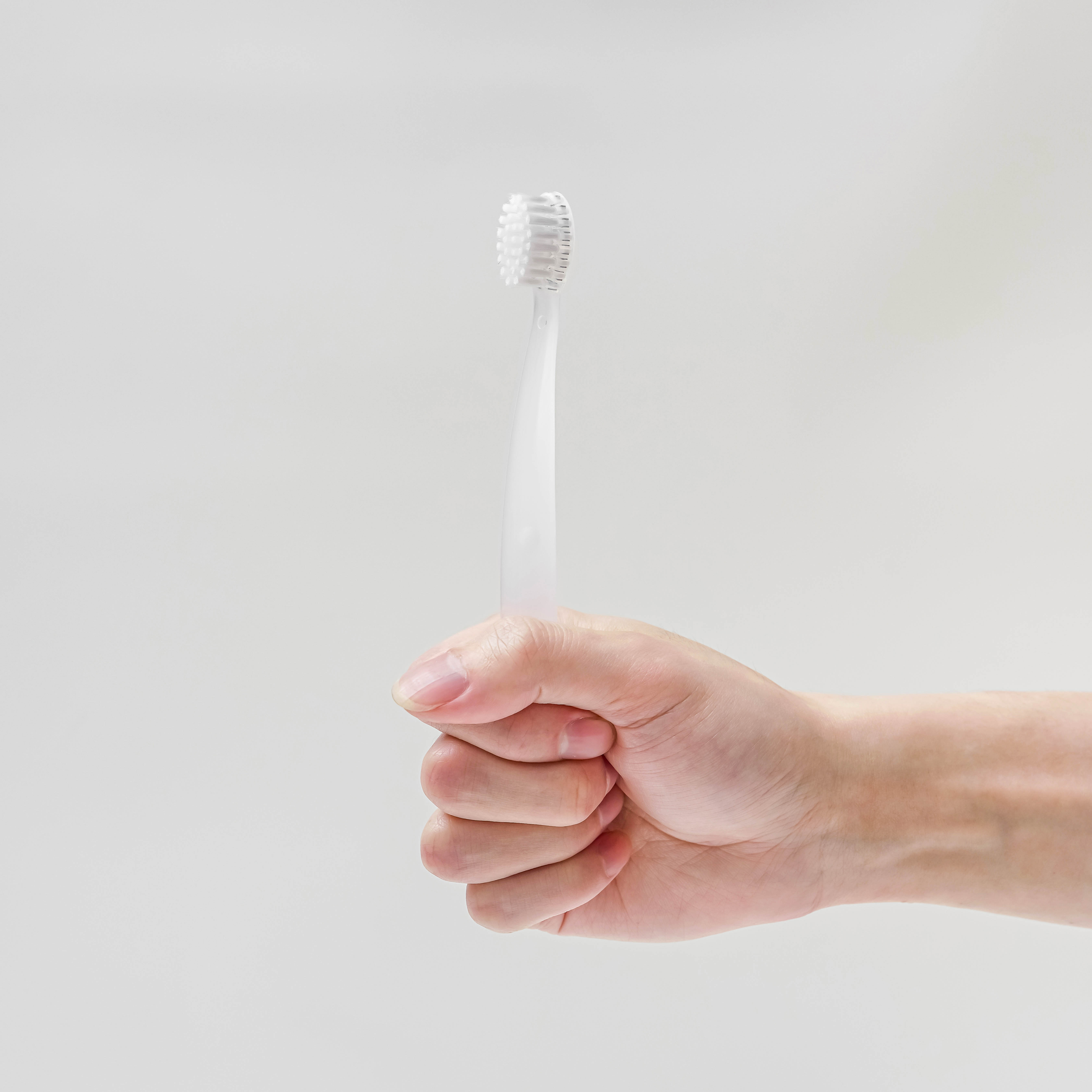 래디어스 퓨어베이비 6개 6개월-18개월 부드러운 아이 돌아기 칫솔