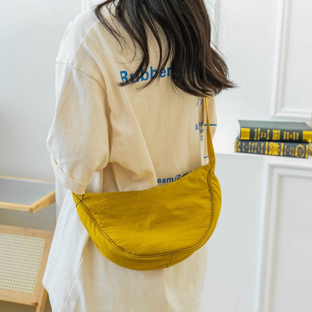 여행용 크로스백 여성가방 해외 일본 반달 크로와상미니백