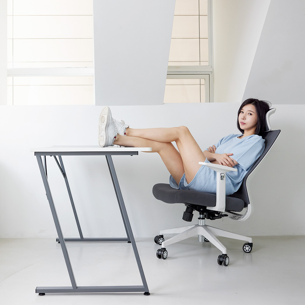 제닉스 ARENA POLAR DESK 1200 그레이 에디션 컴퓨터 게이밍책상