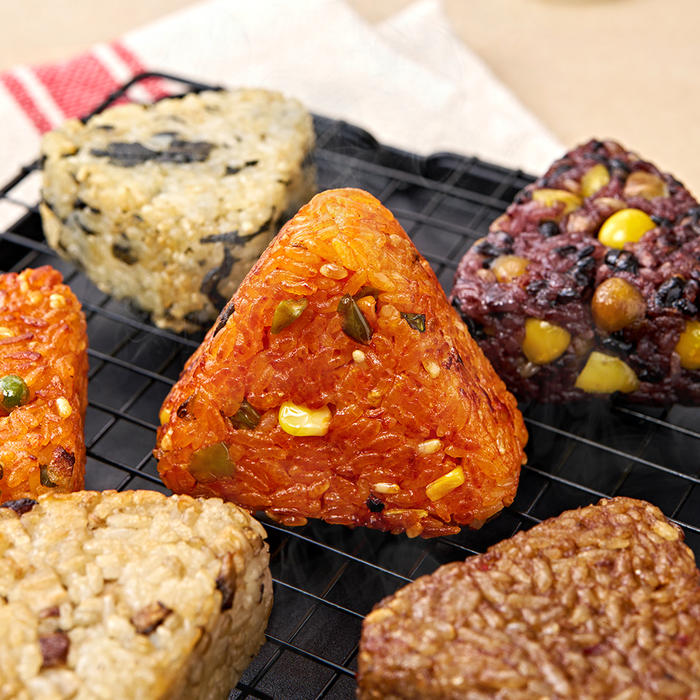 한끼통살 주먹밥 100g 맛보기 세트(10개입) 삼각 김밥 냉동 김치 치즈 현미 구운 맛 이미지 4