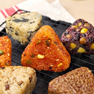 한끼통살 주먹밥 100g 맛보기 세트(10개입) 삼각 김밥 냉동 김치 치... 맛있게 먹은 솔직 후기 - 상품 이미지 4
