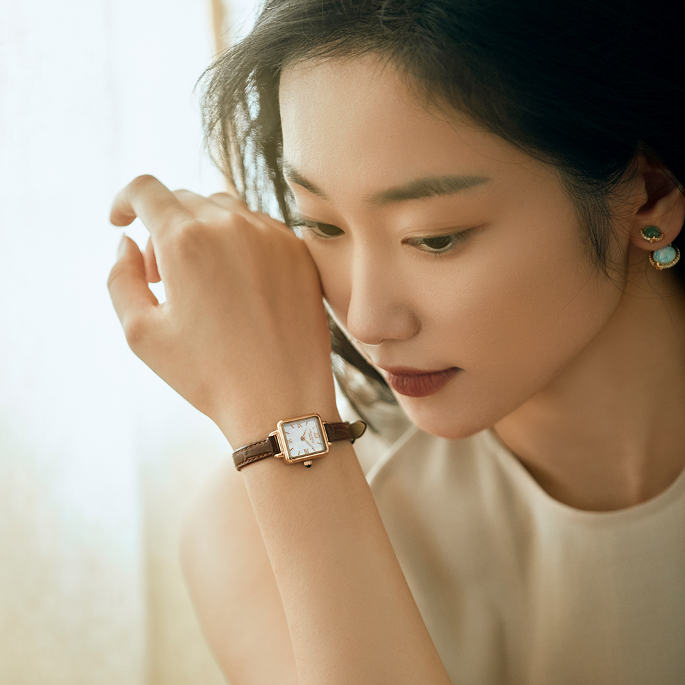 롤라로즈 Petite Cube 브라운 레더 스트랩 LR2230ST - 상세 이미지 2