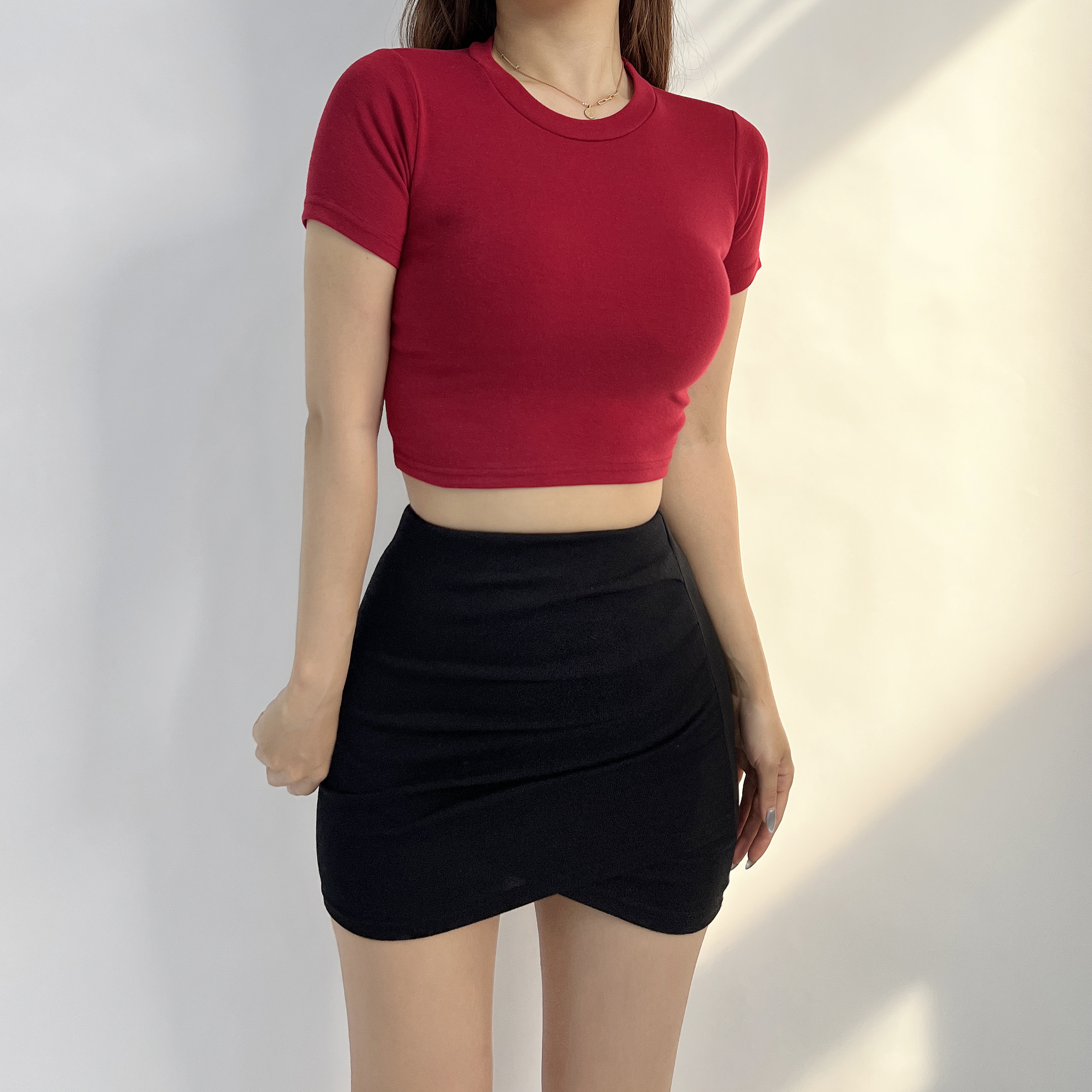 아이티 슬림핏 무지 기본 베이직룩 반팔 크롭티셔츠 4color - 상세 이미지 4