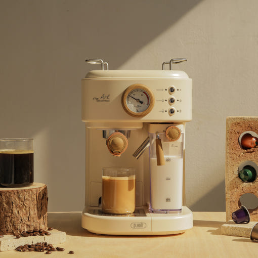 7. 플랜잇 커피머신..