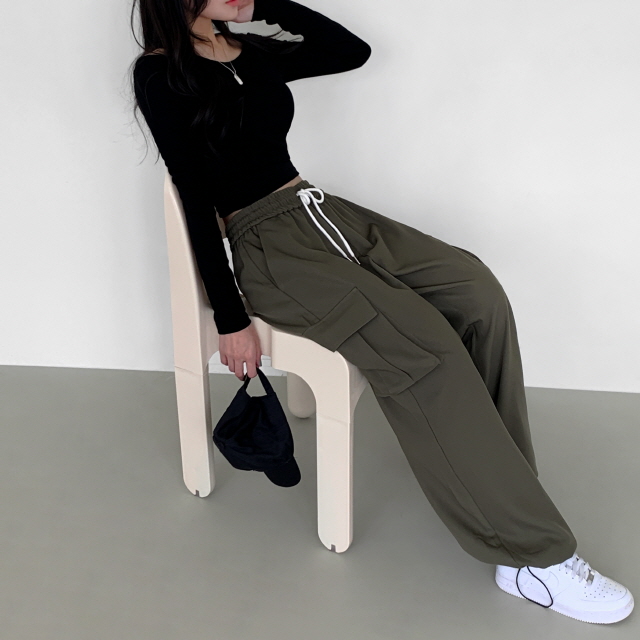 볼디즈 바스락 카고 포켓 핀치 와이드+조거 2way나일론 트레이닝 팬츠 봄 바지 상세 이미지 145