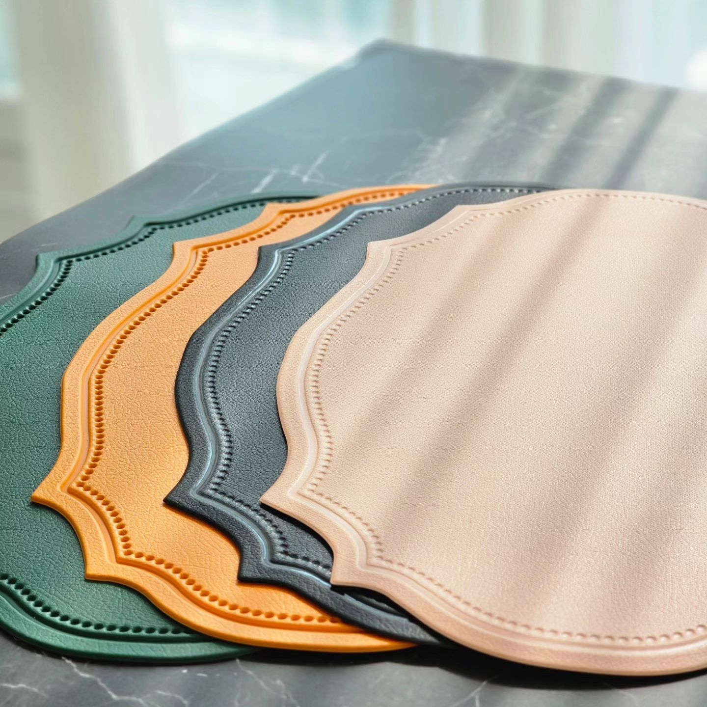 식탁매트 테이블 매트 가죽 방수 깔개 패드 북유럽 인테리어 엔틱