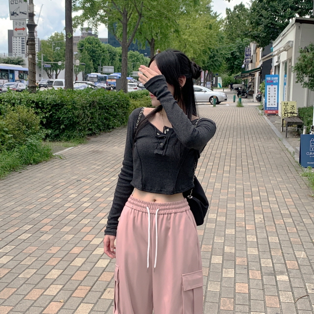 볼디즈 바스락 카고 포켓 핀치 와이드+조거 2way나일론 트레이닝 팬츠 봄 바지 상세 이미지 124