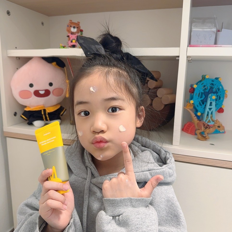 어린이 선크림 1+1 유아 초등학생 키즈 아이 톤업 썬크림 SPF50 PA++++ - 상세 이미지 3