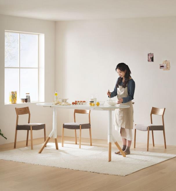 일룸 업모션 테이블 타원형 (강화 사틴유리) 1600mm, SSP(사틴화이트)