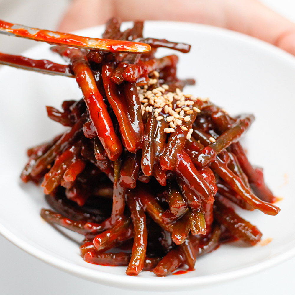 알싸한 마늘쫑장아찌 국산 고추장양념 순창 이기남