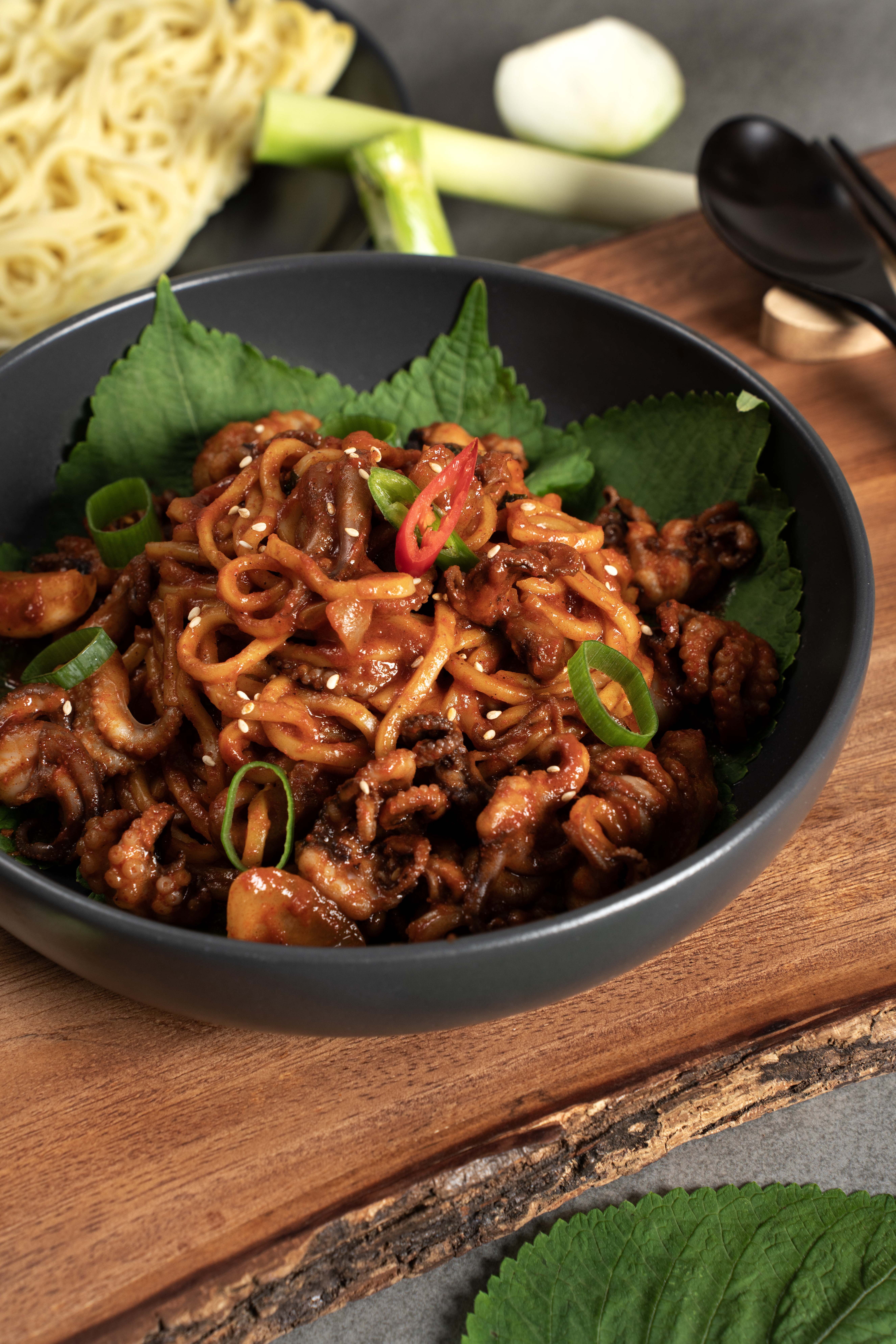 꼼꼼 양념 쭈꾸미볶음500g 집들이 캠핑 술안주 밀키트 2인분 500g, 1개 - 상세 이미지 2