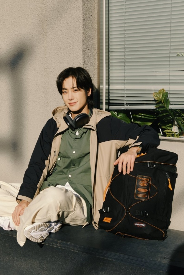 아이더 X 이스트팩 TRAVEL(트래블) 더프팩 (Black) 여행용백팩 - 상세 이미지 2