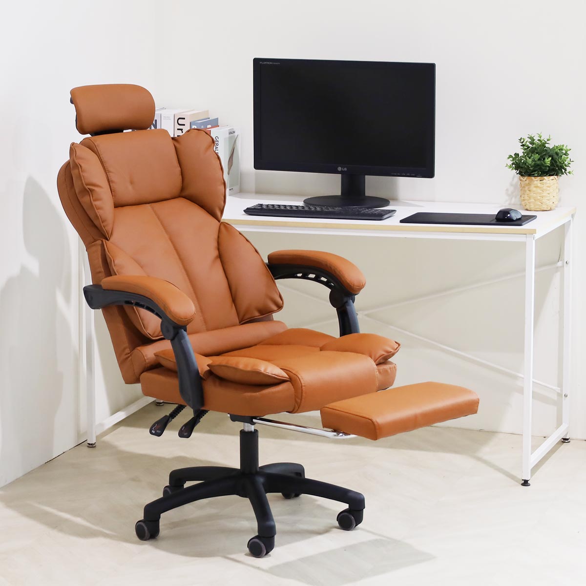 일루일루 미니 타이탄 컴퓨터 게이밍의자 사무용 학생용 리클라이너 발받침포함