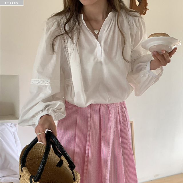 포키 벌룬 자수 버튼 루즈핏 코튼 블라우스 2col 가을 봄 브이넥 퍼프 제이플로우 - 상세 이미지 5